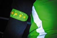 Wowow lichtband geel, met 5 rode leds, met velcrosluiting, met batterij-2